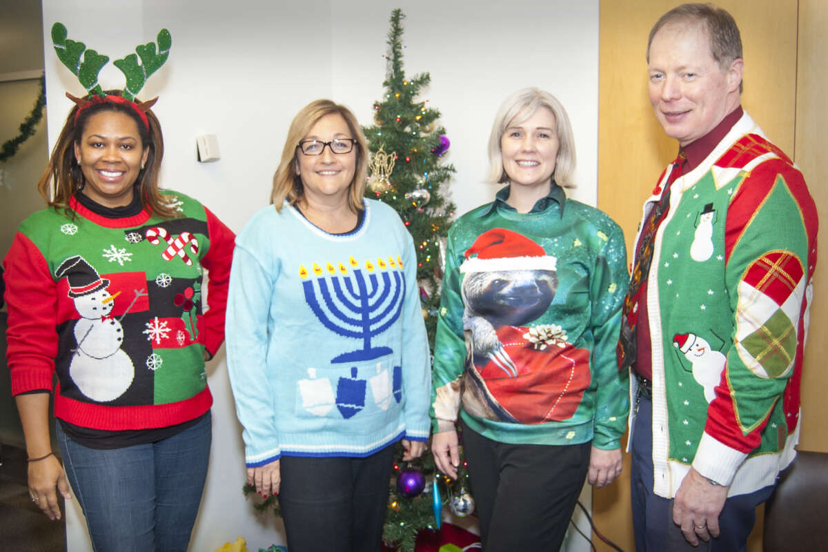 Uglysweater2016