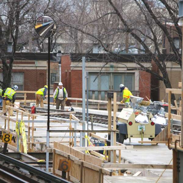 Brown line fulleton track 4 construction