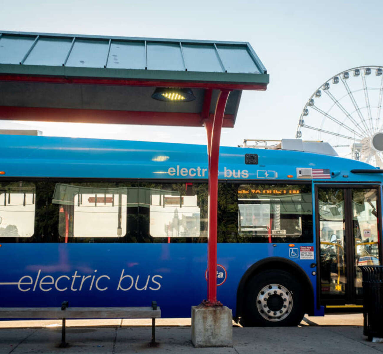 Navy Pier Bus Turnaround Electric Bus and Ferris Wheel 0321